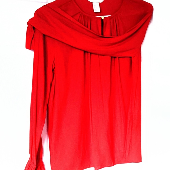 H&M Red Keyhole Long Bell Sleeve Party or Everyday Blouse w Top Button. 2. HP! - Picture 1 of 15